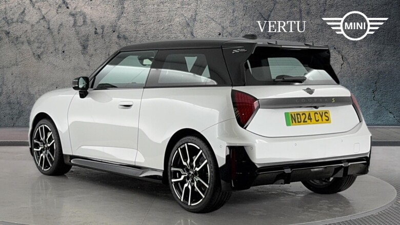 MINI Cooper 160kW SE Sport 54kWh 3dr Auto Electric Hatchback